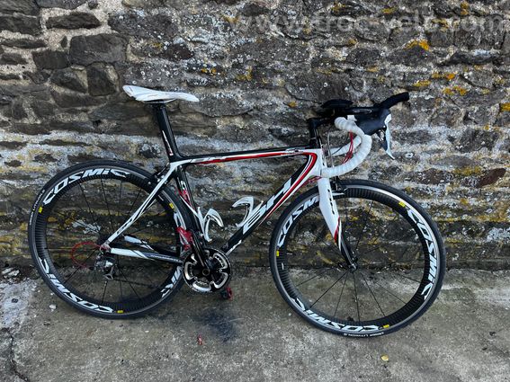 Vélo route BH carbone global concept