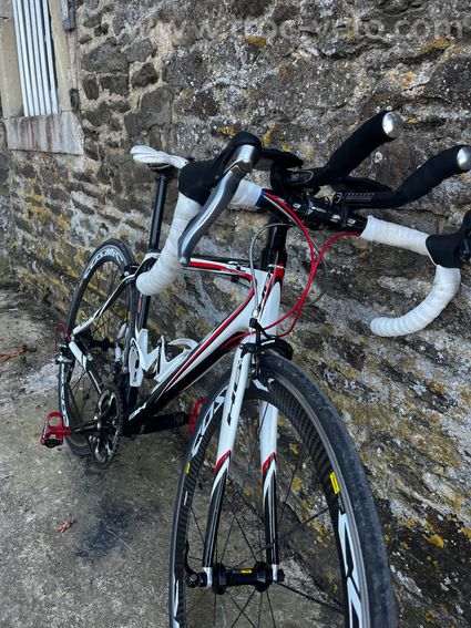 Vélo route BH carbone global concept - 8