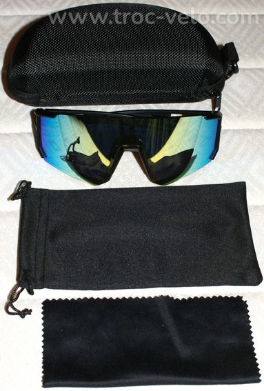 Lunettes de vélo - sans marque - monture noire - lentilles polarisées - 3