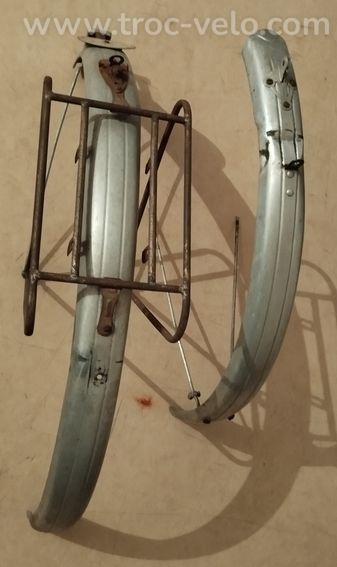 Garde-boue ancien 650 aluminium en Tbé - 2