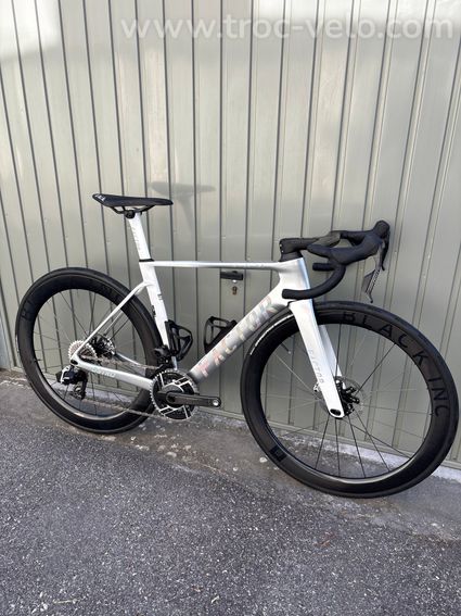 Factor Ostro Vam V2 2026 - 3