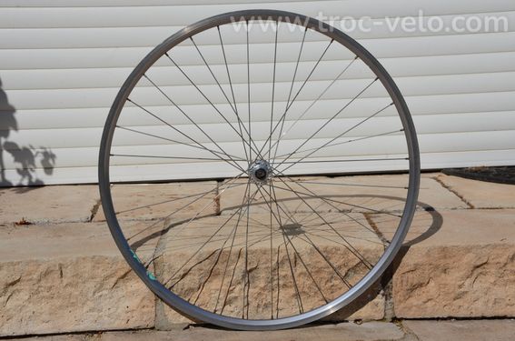 Roue avant Bianchi NTH 420 - 36 rayons - Moyeu Campagnolo - 700 C - 5