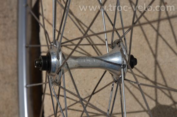 Roue avant Bianchi NTH 420 - 36 rayons - Moyeu Campagnolo - 700 C - 7