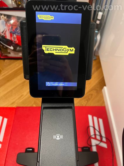 ⁠Technogym Skillbike - Vélo connecté / Smart Bike - État impeccable⁠ - 4