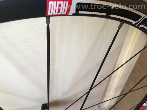 Roue AV Alu DT SWISS R1900 Aéro  - 3