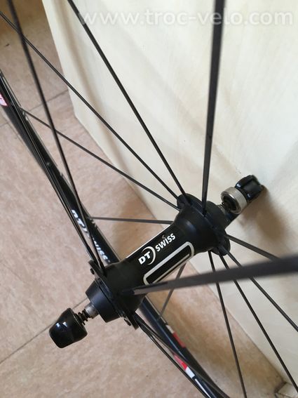 Roue AV Alu DT SWISS R1900 Aéro  - 4