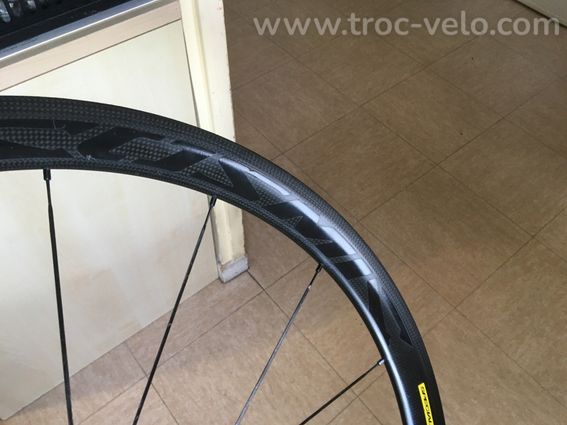VENDUE. Roue AV  Mavic Cosmic SSC 40 Service Course boyau - 2