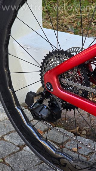 Vélo Triathlon / CLM Carbone ILBIRS Spectre (Neuf) – SRAM Red AXS – Roues 62mm – 8,30 kg - 9