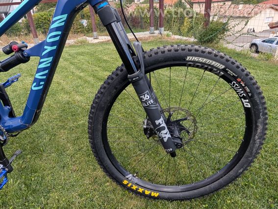 VTT Canyon Spectral CF 8 - 7