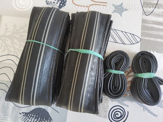 2 Pneus slick hutchinson+2 ch à air pour 26 pouces 2,00x 1.00