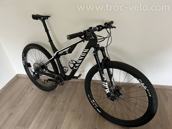 Canyon Lux trail CF taille L 500 KM - 2