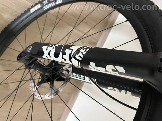 Canyon Lux trail CF taille L 500 KM - 8