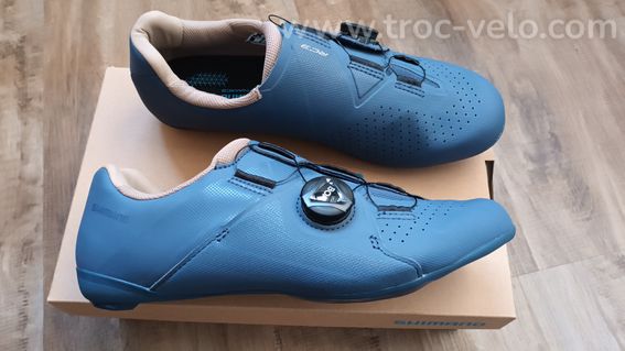 Chaussures Shimano SH-RC300 neuves