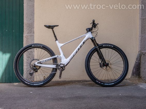 Spark RC team 2023 blanc (amélioré)