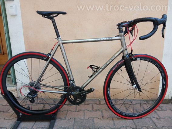 particulier vends TITANE Le vacon - 4
