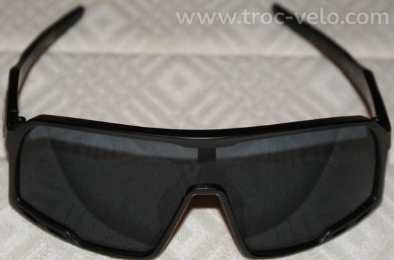 Lunettes de vélo - sans marque - monture noire - lentilles noires