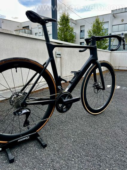 Giant Propel Advanced Pro 0 Ultegra Di2 – Taille ML (177-187) – Excellent état - 9