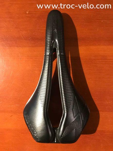 selle italia XLR  super flow  rais carbone 142mm - 1