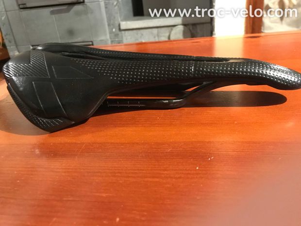 selle italia XLR  super flow  rais carbone 142mm - 2