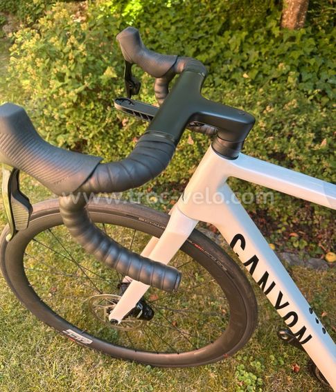 Canyon Ultimate CF SLX 8 AXS, taille M, en excellent état - 4