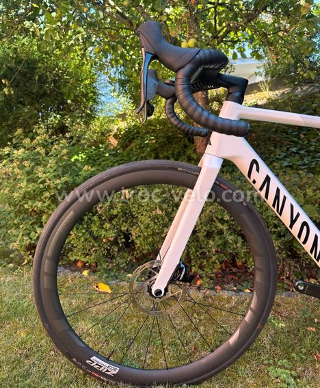 Canyon Ultimate CF SLX 8 AXS, taille M, en excellent état - 5