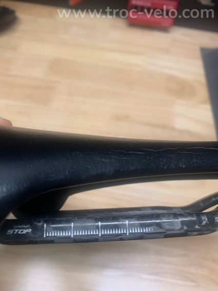 Selle rail ovale carbone marque italia - 3