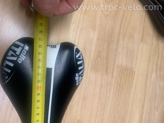 Selle rail ovale carbone marque italia - 4