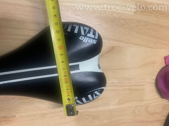 Selle rail ovale carbone marque italia - 5