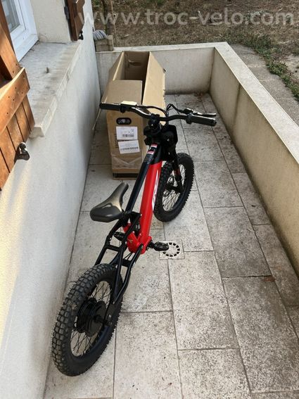 Chariot électrique CRZ Ex 18 pouces rouge 2026 (sans Apollo Sedna) - 10