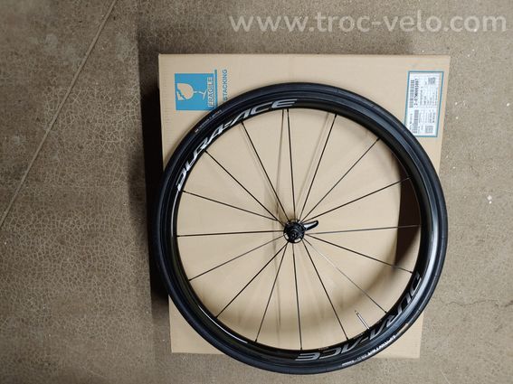📢 Paire de roues carbone Shimano Dura-Ace R9100 C40 Tubular – État quasi neuf - 2