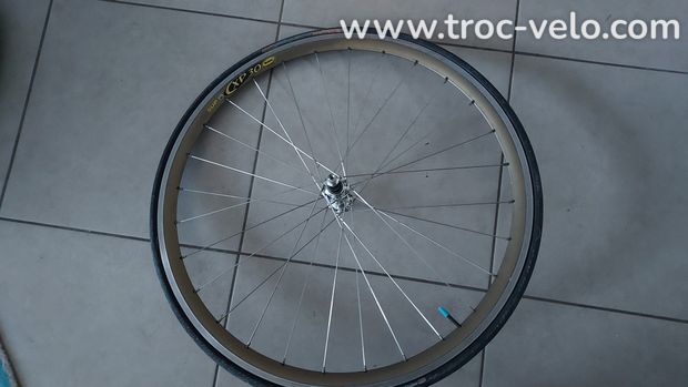 roue AV Mavic CXP30 - moyeu Shimano Ultegra - 1