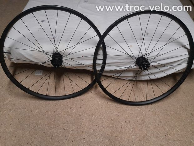 Roues vtt Bontrager neuves - 2