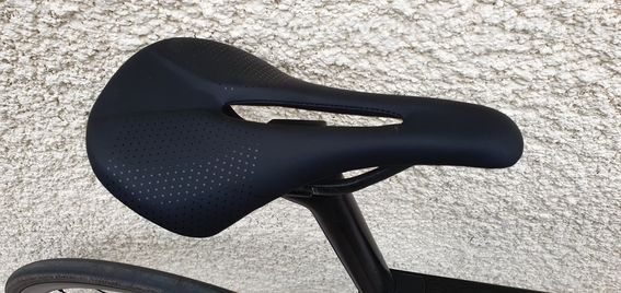 velo course carbone BMC slr disc T56 sram force 12V - 3