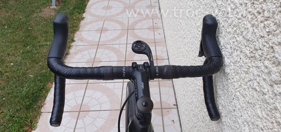 velo course carbone BMC slr disc T56 sram force 12V - 10