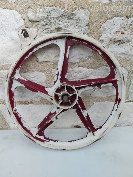 Roue bmx old school a restaurer 20 pouces