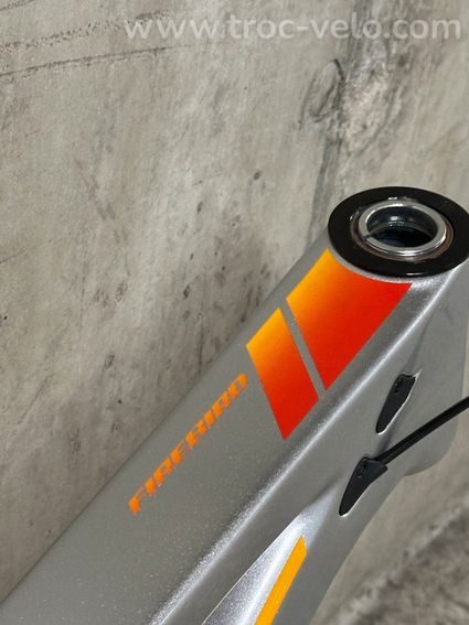 Cadre Pivot Firebird - neuf. - 2