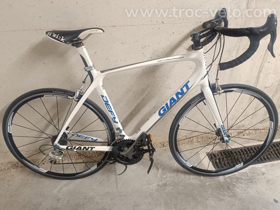Vélo de route Giant defy3 carbone