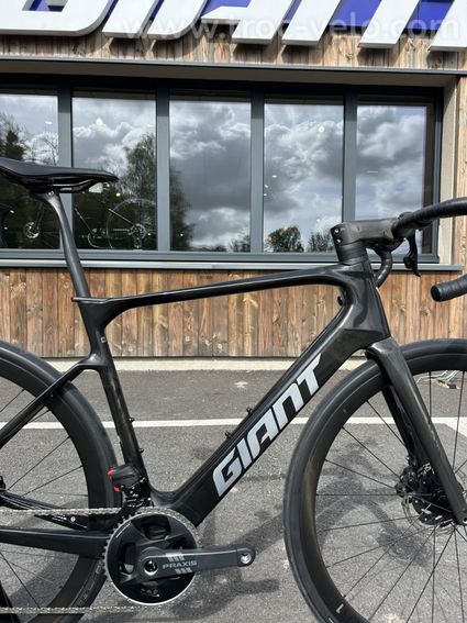 Giant Defy Advanced E+ Elite 1 2025 - 4