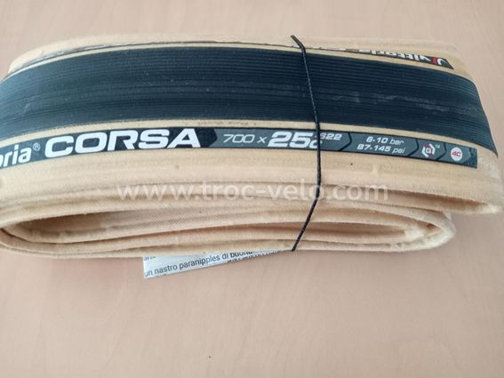 pneu vittoria corsa 700xc noir et beige neuf