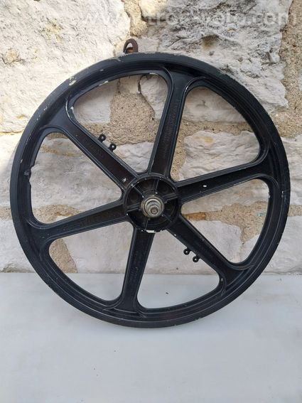 Roue bmx old school a restaurer 20 pouces