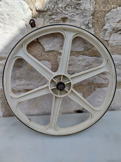 Roue bmx old school a restaurer 20 pouces - 3