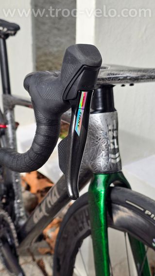 ALPHA Thunder SL Carbone Édition Limitée (Neuf) – SRAM Force AXS – Roues 58mm – 7,80 kg - 6