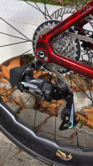 ALPHA Thunder SL Carbone Édition Limitée (Neuf) – SRAM Force AXS – Roues 58mm – 7,80 kg - 9