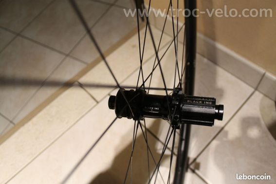 Roue carbone Black Inc - 2