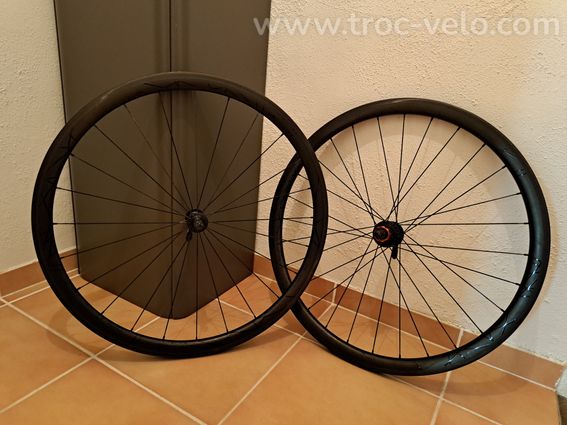 Paire de roues carbone VDZ WHEELS
