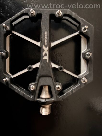 Pédales plates Shimano XT