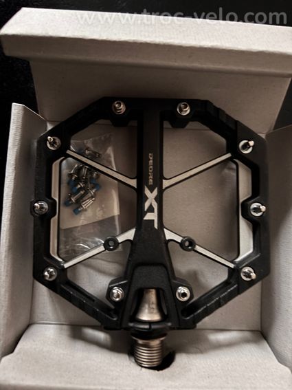 Pédales plates Shimano XT - 2