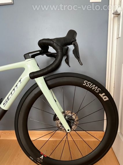 SCOTT ADDICT RC 30 2025 – ULTEGRA DI2 12V – DT SWISS ARC 1100 XXS - 7
