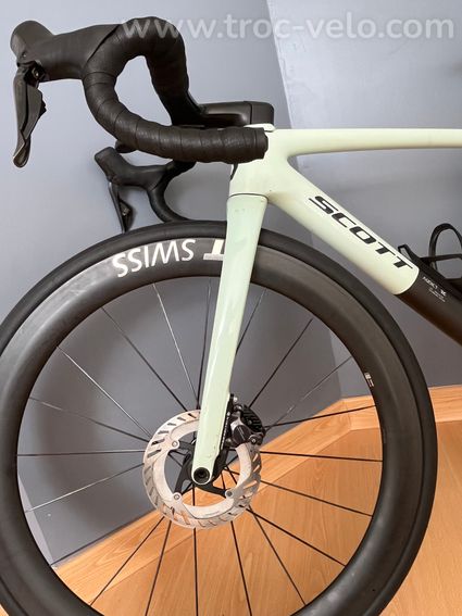 SCOTT ADDICT RC 30 2025 – ULTEGRA DI2 12V – DT SWISS ARC 1100 XXS - 8