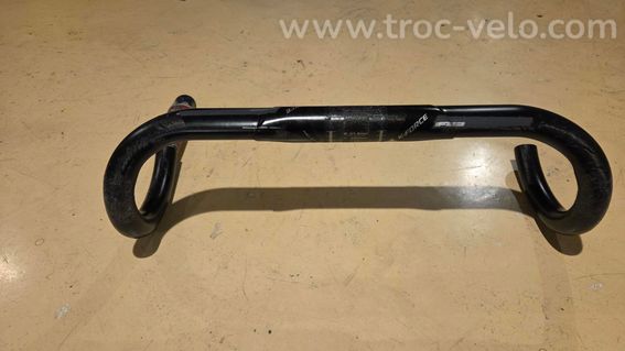 Cintre FSA KFORCE carbon largeur 420